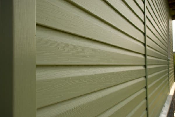 keep your vinyl siding clean from spiders